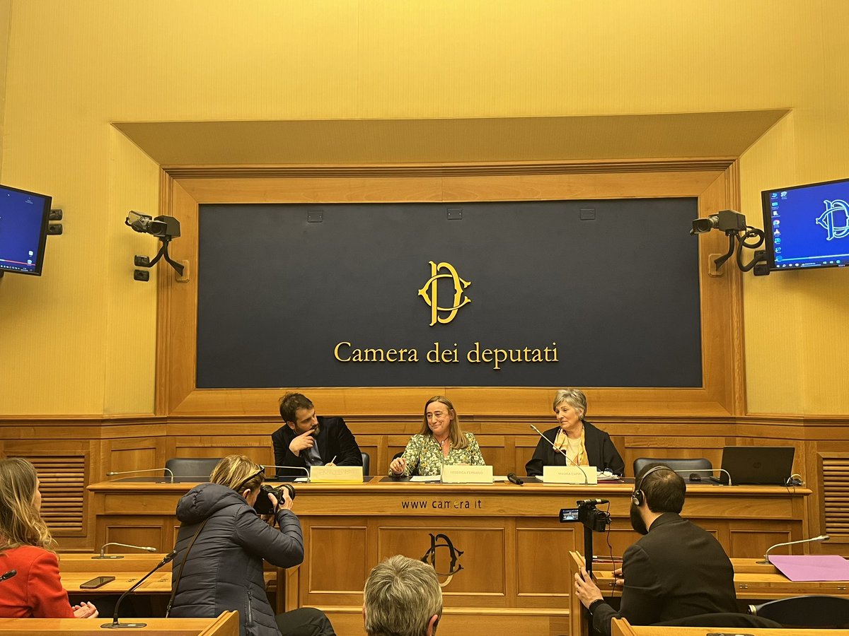 Terra! (@terra_aps) on Twitter photo Con la #PdL che presentiamo questa mattina vogliamo dare il via alla riconversione agroecologica degli #allevamenti intensivi tutelando le piccole aziende costrette a produrre sempre di più a prezzi stracciati.
Con <a href="/Greenpeace_ITA/">Greenpeace Italia</a> <a href="/LipuODV/">Lipu - BirdLife Italia</a> <a href="/WWFitalia/">wwfitalia</a> <a href="/ISDEItalia/">ISDE Italia</a> Con la #PdL che presentiamo questa mattina vogliamo dare il via alla riconversione agroecologica degli #allevamenti intensivi tutelando le piccole aziende costrette a produrre sempre di più a prezzi stracciati.
Con <a href="/Greenpeace_ITA/">Greenpeace Italia</a> <a href="/LipuODV/">Lipu - BirdLife Italia</a> <a href="/WWFitalia/">wwfitalia</a> <a href="/ISDEItalia/">ISDE Italia</a>