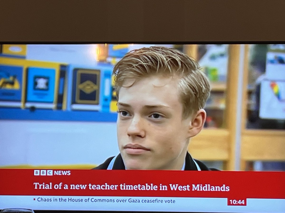 Great article on a school trialing compressed hours let’s hope it works and encourages more #teachers to stay in education!  However since when did Grantham move to the West Midlands <a href="/BBCNews/">BBC News (UK)</a> sort them out <a href="/crispinrolfe/">Crispin Rolfe</a>  😂