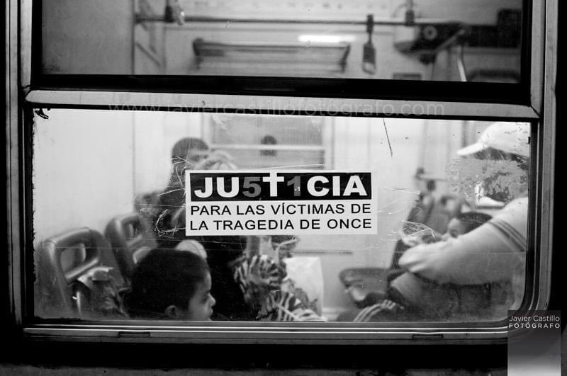 maflorsosa's tweet image. #TragediadeOnce un día para No Olvidar Jamás que #Lacorrupciónmata: se cumplen 12 años de la tragedia ferroviaria de Once 🇦🇷en la que murieron 52 personas y quedaron 789 heridos,
Pero vos correte "porque viene la próxima formación y te lleva puesto" como dijo la Condenada