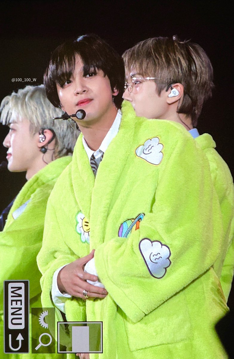 100_100_W's tweet photo. 240221 SMTOWN LIVE SMCU in TOKYO #해찬 #HAECHAN #ヘチャン

오늘은 가운 입고 베프에😍💚 https://t.co/owlTxayGOq