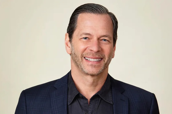 BroadcastProME's tweet image. Netflix appoints Jeff Gaspin as VP of Unscripted Series broadcastprome.com/news/netflix-a…
@netflix #JeffGaspin #VicePresident #UnscriptedSeries