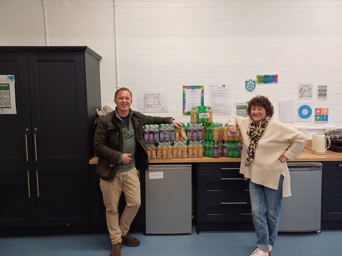 GMYouthFed's tweet photo. A huge thank you to Johnny from @littleredpizza1 Dunham, for the very kind donation of soft drinks for Partington Youth and Community Centre  

He is pictured here with our CEO Karen Wilson. 

Our young people will make light work of this fantastic stash 😀 https://t.co/PgekxlrczQ