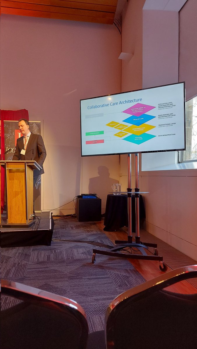 moira mackenzie tweet media