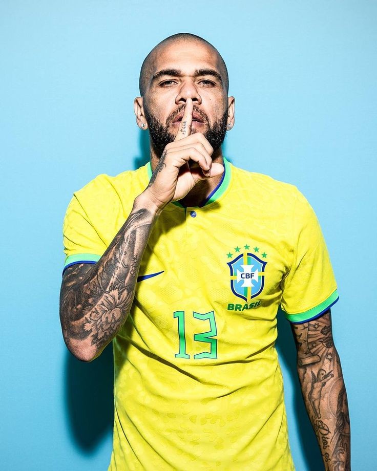 @FabrizioRomano 🚨Dani Alves to Prison FC here we go! Brazilian gem born in 1983 will play for Prison FC. 🚨🔵🔴🇧🇷 #FCB Understand documents are also done! Agreement fixed as Dani Agents and Prison FC are checking all contracts. ❗️ Current plan is for Dani Alves to join PFC in February 2024