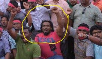 AngagadhaMithu2's tweet photo. Maumoon iru ga mdp in kuri muzaaharaathakuga mdp meehun thalhaa roanaa aruvan eyru SO ga ulhefa 2018 ga mdp ah ais bodu magaameh kaalaigen hurefa mihaaru maafannu dhekunu dhaairaa majlis ah mdp ticket ga vaadha kuraa boava @iad_t @HajjaUaan  keekaytho bunanee https://t.co/MF5B2F6KSm