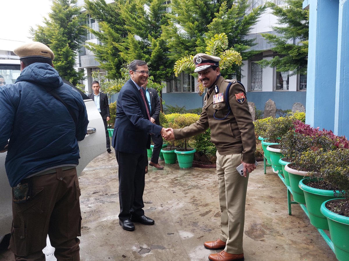 MeghalayaPolice's tweet photo. Privileged to host Director General Shri Dinkar Gupta IPS, NIA, at PHQ today. Grateful for his invaluable guidance to our officers on complex cases, strengthening our commitment to a safer Meghalaya. @SangmaConrad @lrbishnoiips @CMO_Meghalaya @TheMeghalayan https://t.co/3gEwINvGVE
