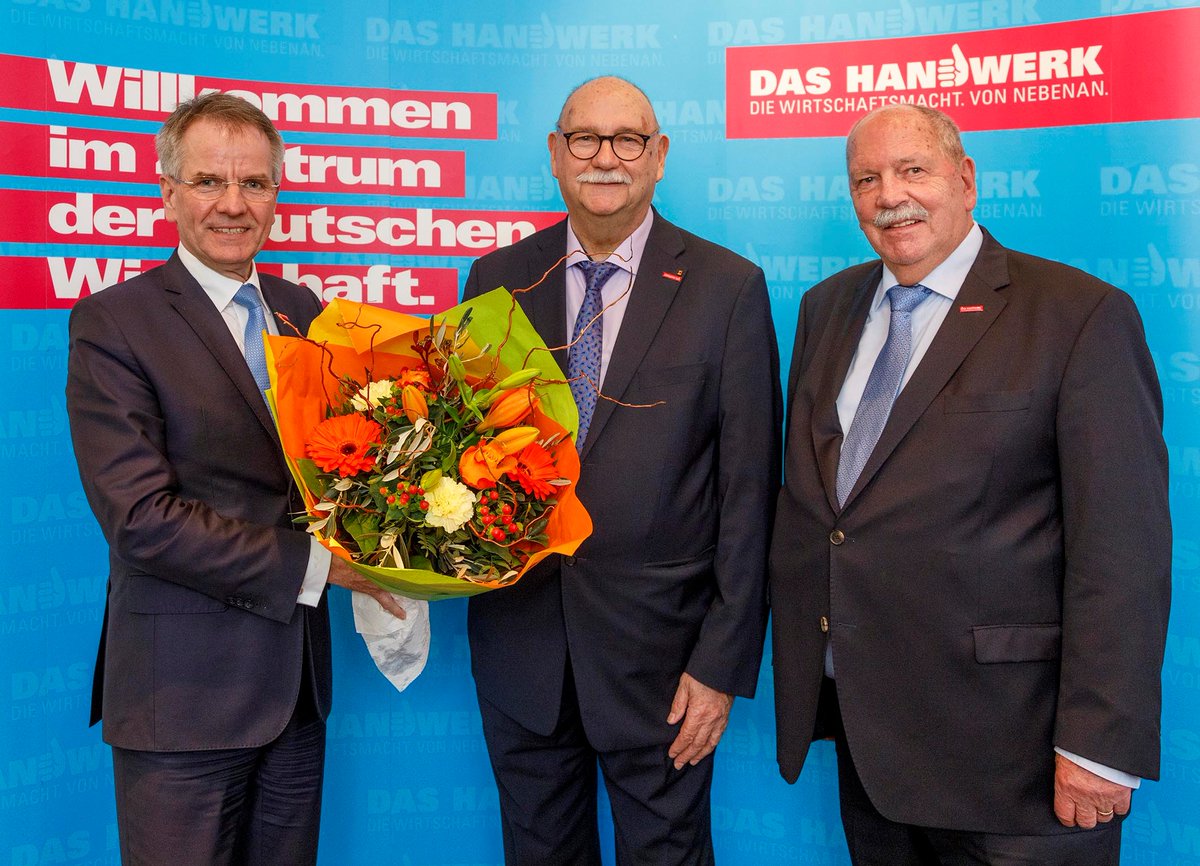 Bernd Münzenhofer ist neuer Vizepräsident der HWK Düsseldorf. Die Mitglieder der HWK-Vollversammlung wählten den Elektrotechnikermeister aus Mülheim a. d. Ruhr auf einer außerordentlichen Sitzung ohne Gegenstimme in das Spitzenamt. (Foto: Olaf Döring) #Handwerk #Ehrenamt