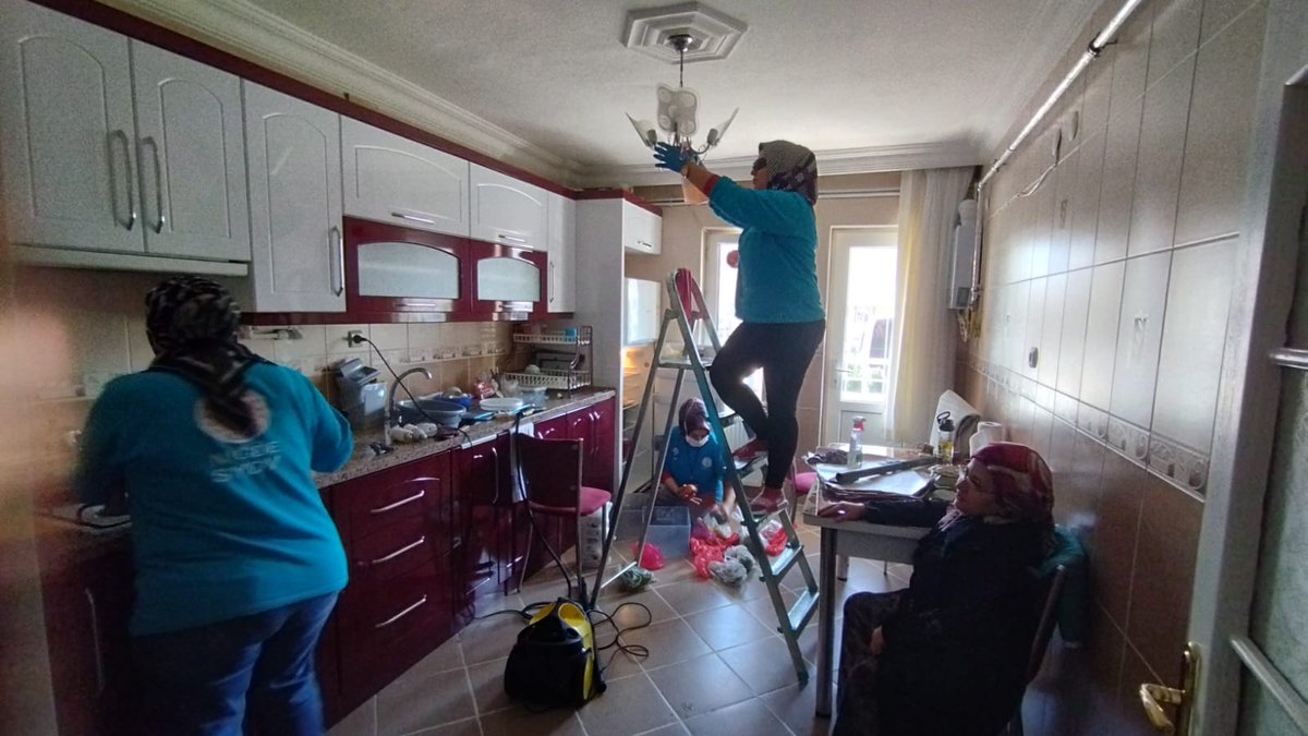 Büyüklerimizin gününü kolaylaştırmaya devam ediyoruz.
#MilliVefaProgramı 
#UlusalVefaProgramı 
#NiğdeSYDV
<a href="/tcailesosyal/">T.C. Aile ve Sosyal Hizmetler Bakanlığı</a>
<a href="/Mahi_Nur/">Mahi_Nur</a>
<a href="/ashb_sygm/">Sosyal Yardımlar Genel Müdürlüğü</a>
#AdilÇalışkan
<a href="/NigdeValiligi/">T.C. Niğde Valiliği</a>
<a href="/celikcahit/">Cahit Çelik</a>
<a href="/abuzerceylan681/">abuzerceylan68@hotmail.com</a>