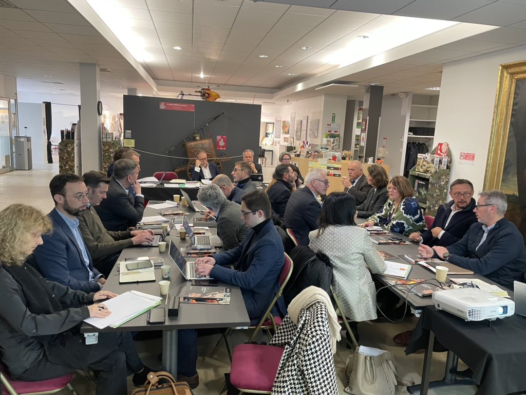 MedefPDL's tweet photo. Tous nos remerciements à @ecolegenie49 qui a permis aussi l’organisation de notre CA au sein même du musée 🙏🇫🇷 cc @Samueltual @MEDEFAnjou @AnthonyBouju https://t.co/bVEKzmjcnB