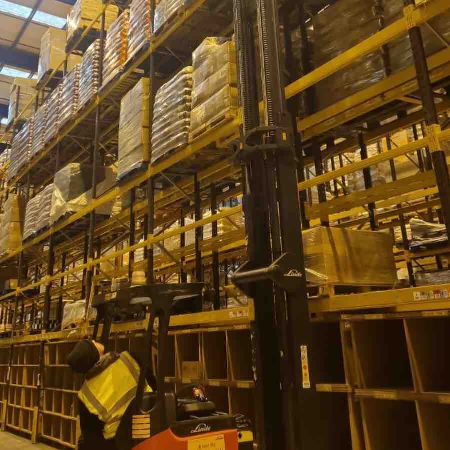 Early start training off site!

Did you know that we deliver forklift training nationwide and that we can deliver courses to fit in with the shift patterns of our clients?