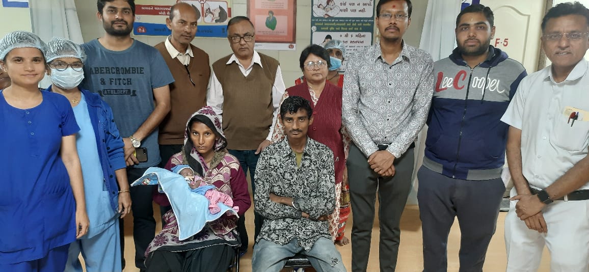 સરકારી હોસ્પિટલ ગોંડલ ખાતે સઘન શિશુ સારવાર કેન્દ્ર (SNCU) દ્વારા જન્મ સમયે માત્ર ૧૩૦૦ ગ્રામ ના બાળકને યોગ્ય અને સમયસર ની સારવાર મળતાં નવું જીવન મળ્યું.
<a href="/CMOGuj/">CMO Gujarat</a> <a href="/Bhupendrapbjp/">Bhupendra Patel</a> <a href="/irushikeshpatel/">Rushikesh Patel</a> <a href="/MoHFW_GUJARAT/">Ministry of Health</a> @GujHFWDept