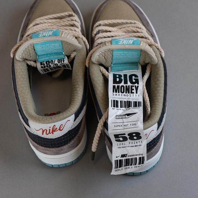 fullress's tweet photo. NIKE SB DUNK LOW PRO “Big Money” (ナイキ エスビー ダンク ロー プロ “ビッグ マネー”) [FZ3129-200]が、2024年 4/6 発売予定！

>> https://t.co/FOX2ruTYaQ https://t.co/PElBKZoGQw