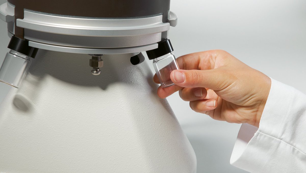 Watch our product video: bit.ly/3eNXU2b to get you prepared for the Lab Gauntlet during the #Pittcon
Our team will spotlight the #FRITSCH Rotary Cone Sample Divider L-27 &amp; demonstrate how to obtain an homogenous sample. See you at Booth 2524 😀