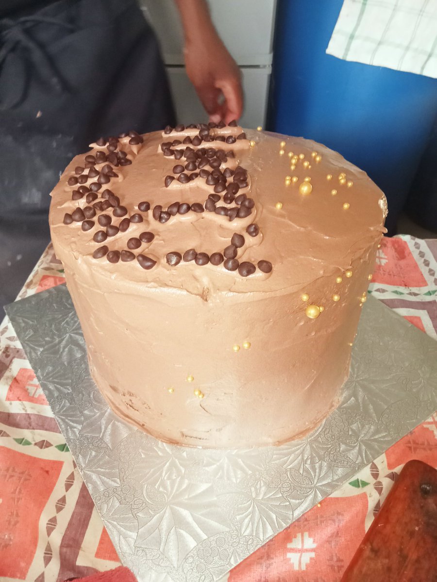 BrightBliss5's tweet photo. Self Taught Baker 🥺🙏❤️💯🔥

My name is Bright Mamba  mostly know as Bright Bliss 🙏, i am a chef and self taught Baker 😉 https://t.co/uFuzhEwSF8