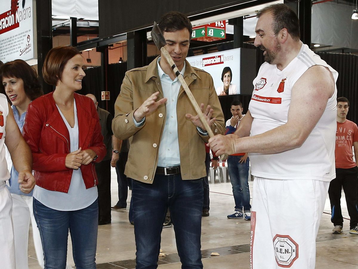 El PSOE tratando de eliminar todas las fotos con Sánchez del asesor de Ábalos, Koldo García Izaguirre, tras su detención por 'cobros ilegales'.

No hace falta decir nada más📲