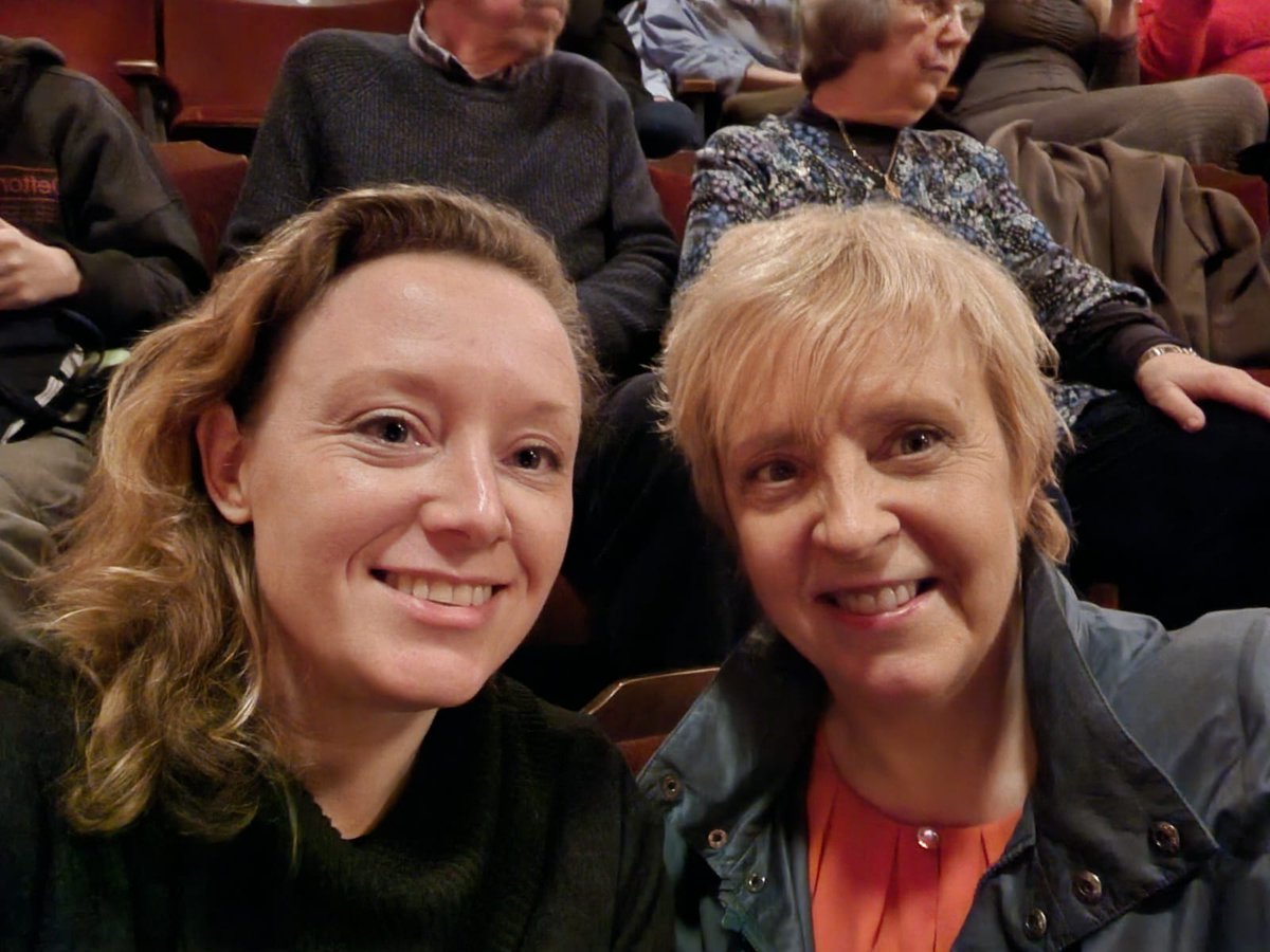 Last night in London and saw The King and I at the Dominion Theatre with Mum. It was a brilliant production, with gorgeous music, and very nostalgic for me. I used to watch The King and I as a kid all the time. #thekingandi #dominiontheatre #musical #londonlife