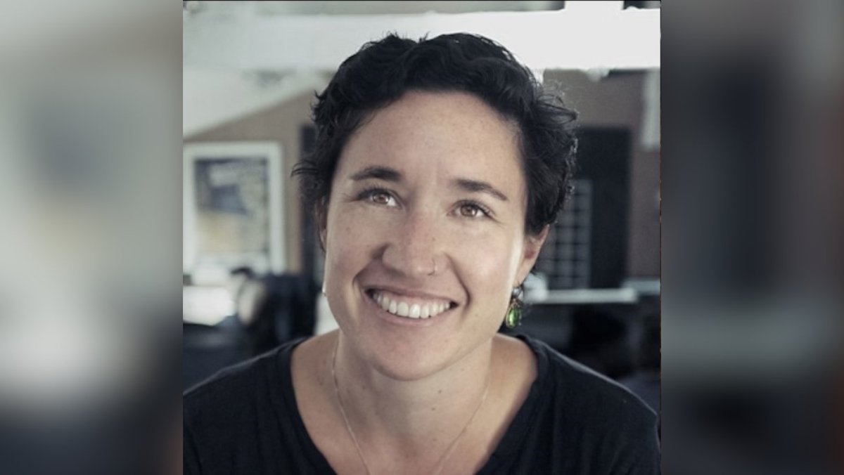 Little Black Book tweet media