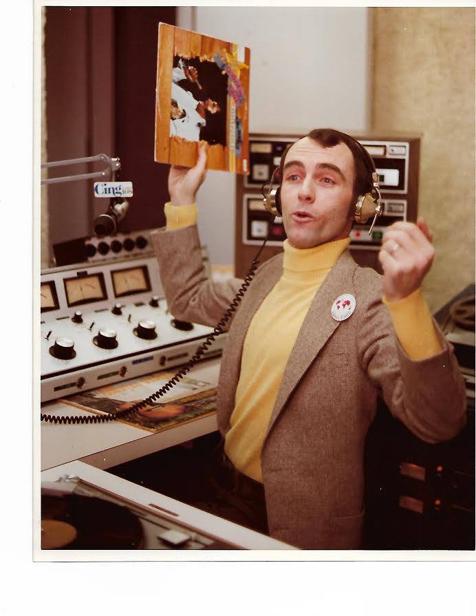 fm108_dot_ca's tweet photo. We lost announcer Glenn Darling back in January. His wish was to Keep his legacy WKDYS>2-6pm EST on-air.
As our tribute-#TheGodfather of the #Oldies &amp; this station we carry out his wishes.
6am-Russ, 10am-Burt, 2pm-Glenn,
#60sAt6-Ryan &amp; 7pm-Steve #StayTumed
https://t.co/9Z5yhrVq62 https://t.co/V22s2zdvR6