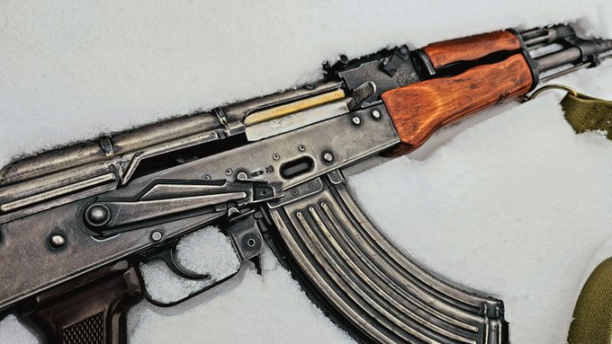 「AK47」のTwitter画像/イラスト(新着)