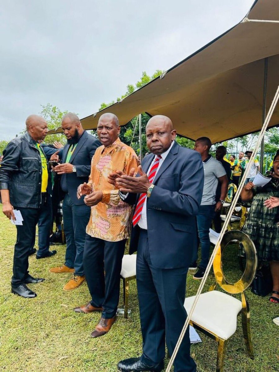 themankhosi's tweet image. Dr Zweli Mkhize voted for Judge President Dr John Hlophe to be removed from office.

#VoteMK_29May2024