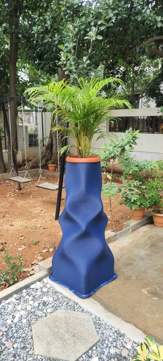 iiscmte's tweet photo. 🎉 Congratulations to Prof. Suryasarathi Bose and his team! Their upcycling technique converts littered plastic into consumer products. For details, read the article in Deccan Herald: [https://t.co/kn5MJSfn6M]
#PlasticUpcycling #Sustainability #Innovation
@iiscbangalore https://t.co/6OsiQ84pw7