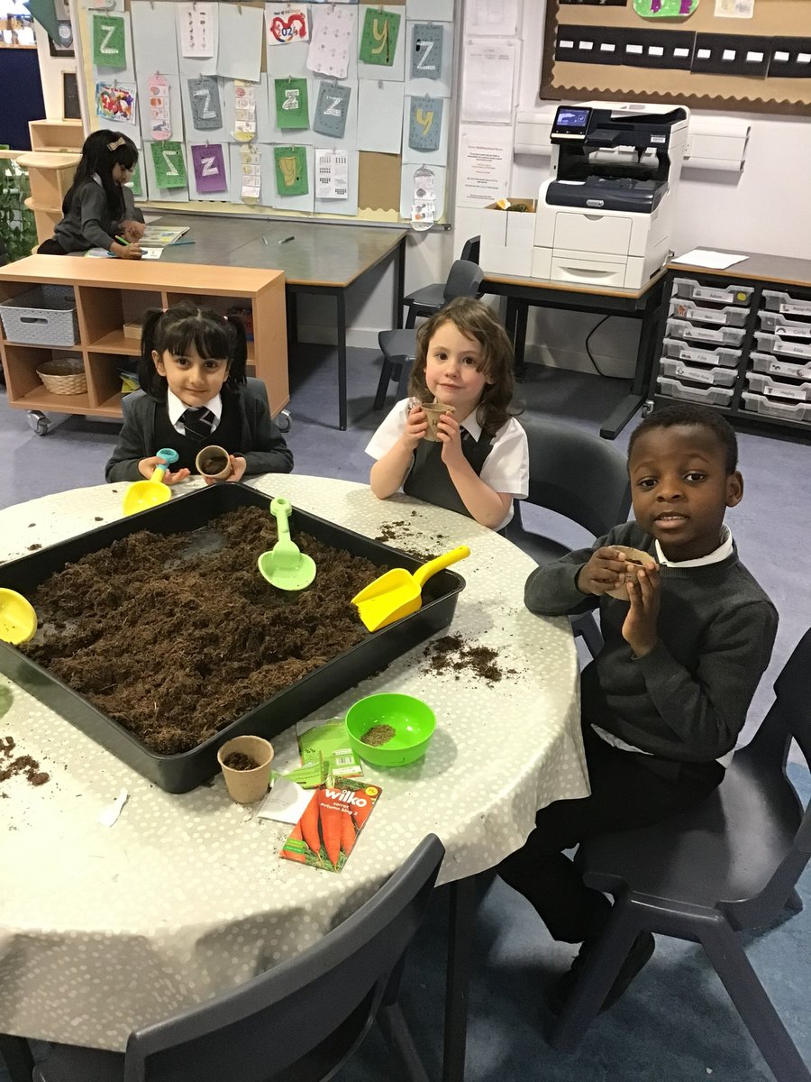 SJA_RRS's tweet photo. Since food is one of the leading drivers of climate change, P1 and P2 pupils were learning about the importance of eating locally grown produce. They enjoyed planting their own carrots! 🥕 https://t.co/N0WqIxEPts