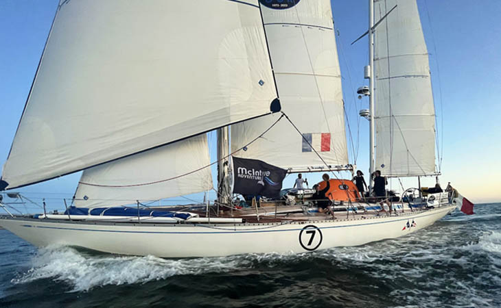 NauticaReport's tweet photo. Ocean Globe Race: Evrika e White Shadow terminano la terza tappa del McintyreOGR
https://t.co/DF2u7X5Gqe
#OceanGlobeRace #McIntyreAdventure #evrika #whiteshadow #Leg3 #puntadeleste https://t.co/slif6yVe8A