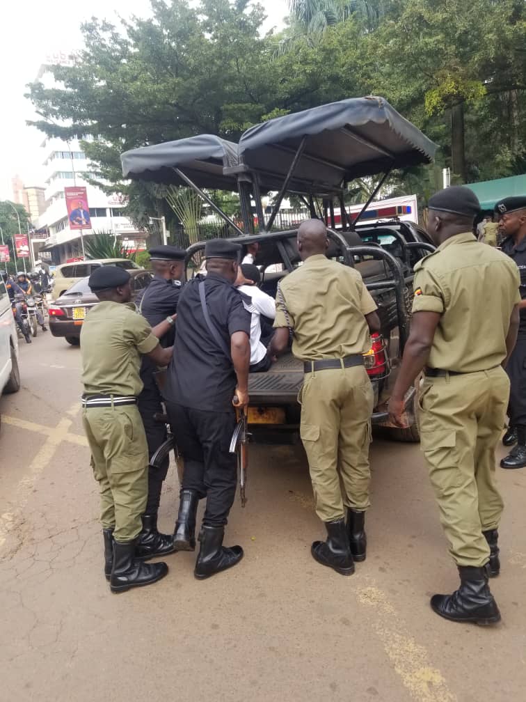 WekaAfri's tweet photo. Update: It's been over 24 hours since the #SaveBugoma environmental activists were arrested at @Parliament_Ug and detained @PoliceUg . They still haven't been released or taken to court. We demand their immediate release.
@Greenmedia01 https://t.co/ND9p1qtGWr