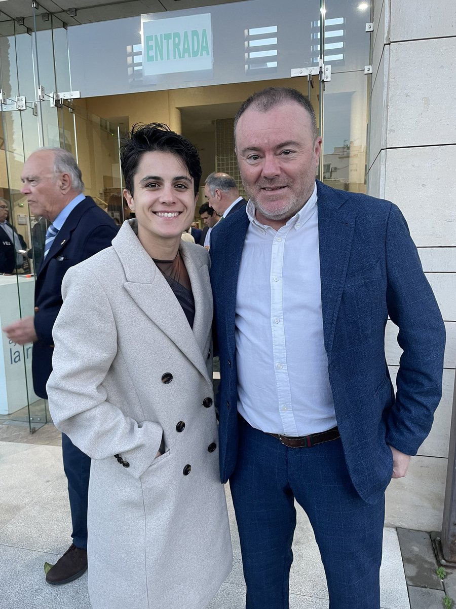 salva_moya's tweet photo. Enhorabuena a María Pérez por su Medalla de Andalucía 🥇 Sus éxitos deportivos son fruto a su sacrificio y entrega al atletismo. Y a todo su equipo profesional y humano como mi compañera @Noemorillas Enhorabuena!!! https://t.co/1a4dc02A8i