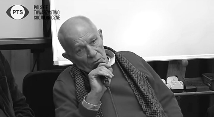 pawlak_mikolaj's tweet photo. Zmarł prof. Kazimierz Frieske, gigant socjologii problemów społecznych. Badał mechanizmy kontroli społecznej, funkcjonowanie prawa i politykę społeczną. Interesowała go socjologia demaskatorska oraz niełatwe relacje między wytwarzaniem wiedzy a stosowaniem jej na rzecz reform. https://t.co/yGuYMDgdbL
