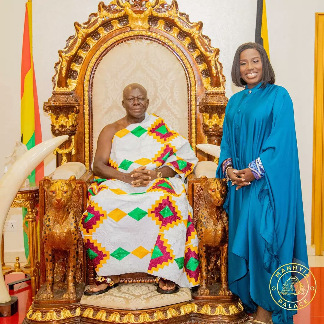 tgnghanaonline's tweet image. Gospel singer Diana Antwi Hamilton, husband and team paid a courtesy visit to the Manhyia Palace, seeking the blessings of Asantehene Otumfuo Nana Osei Tutu II, as she takes the #AwakeExperience to Bantama in Kumasi on Sunday, February 25.

#TGNEntertainmentNewsGH
