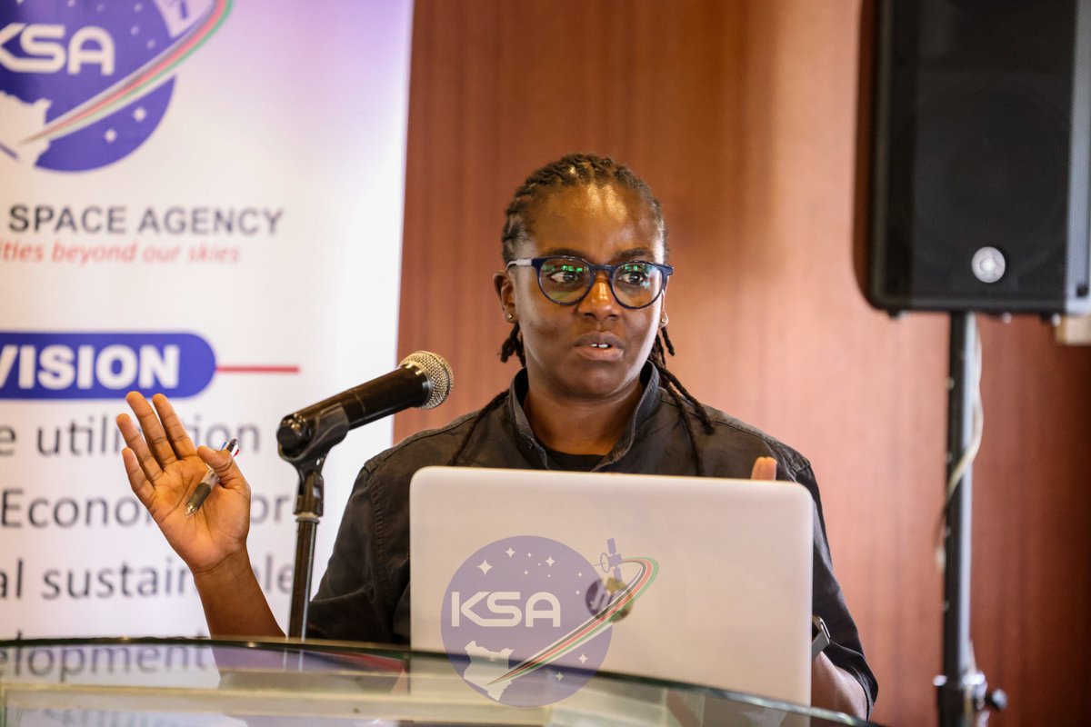 SpaceAgencyKE's tweet photo. Day 2: The Academia team member Dr. Eunice Nduati of @DiscoverJKUAT kicked off the session with a mindmap presentation under collaborative product development for Agriculture solutioning. 

#earthobservation https://t.co/ufJNYNRXvd