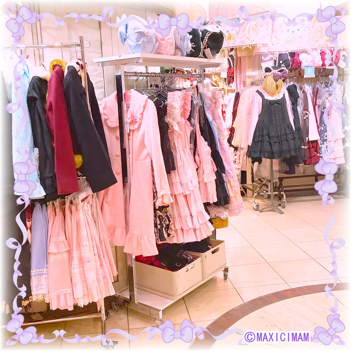 maxicimam_h's tweet photo. 本日、マキシマム原宿店19時まで営業中です。ご来店お待ちしています。
#ロリィタ #ゴスロリ #懐古ロリィタ
#maxicimam #mammaxicimam #lovelymaxicimam #gothic #gothicfashion https://t.co/RUmSNJS7xi
