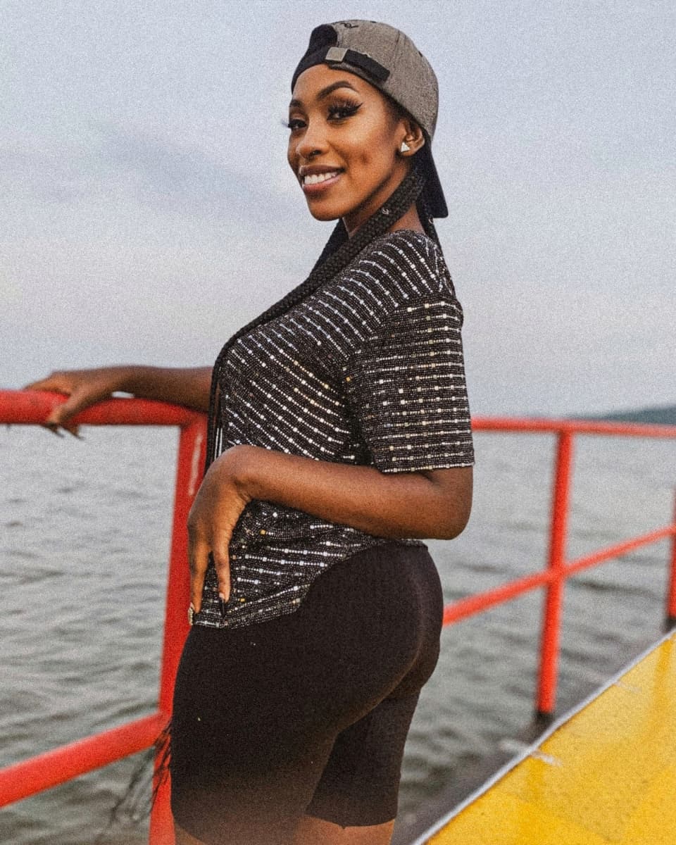 Its_Neliah's tweet photo. When you're loved you get a dimple 🥰🥰

#BonjourOut https://t.co/dlDIqkWqME