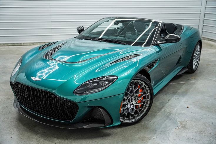 Aston Martin DBS 770  Ultimate Volante.