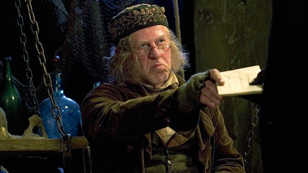 daveainsworth63's tweet photo. Two great studies of Smallweed, the money lender from Charles Dickens' Bleak House. The first is Charlie Drake in 1985, the second, Phil Davis in the 2005 version. Both brilliant. #BleakHouse #CharlesDickens #Smallweed #ShakeMeUpJudy https://t.co/MIvCEHqqxl