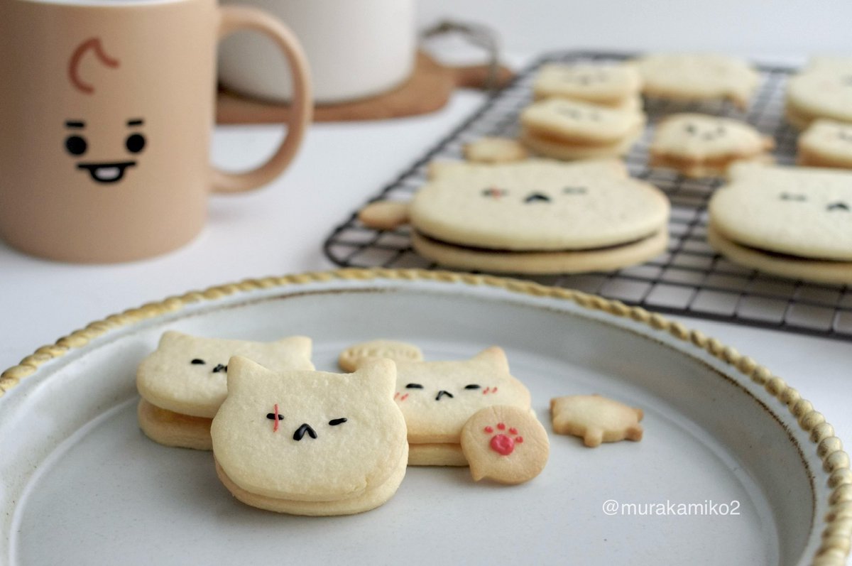 murakamiko2's tweet image. ・・・・・・・・・・・・・・

  SUGA CAT  GANACHE 
       SANDWICH COOKIES🐱

・・・・・・・・・・・・・・

#猫の日
