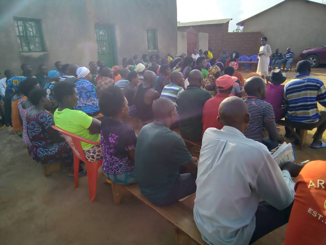 SectorNasho's tweet photo. Ku wa 22/2/2024 @Nashosector twakoze inteko z'abaturage turi kumwe n'Umunyamabanga Nshingwabikorwa w'umurenge Bwana MUNYANEZA William tukaba twakoze ubukangurambaga kuri:
1. Mituelle de Sante
2. Kugira umutyango ushoboye kdi utekanye
3. Gufata neza umusaruro
4. Ejo heza.
Murakoze https://t.co/xMgzA31BOT