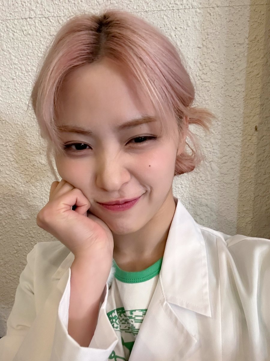ITZY tweet media