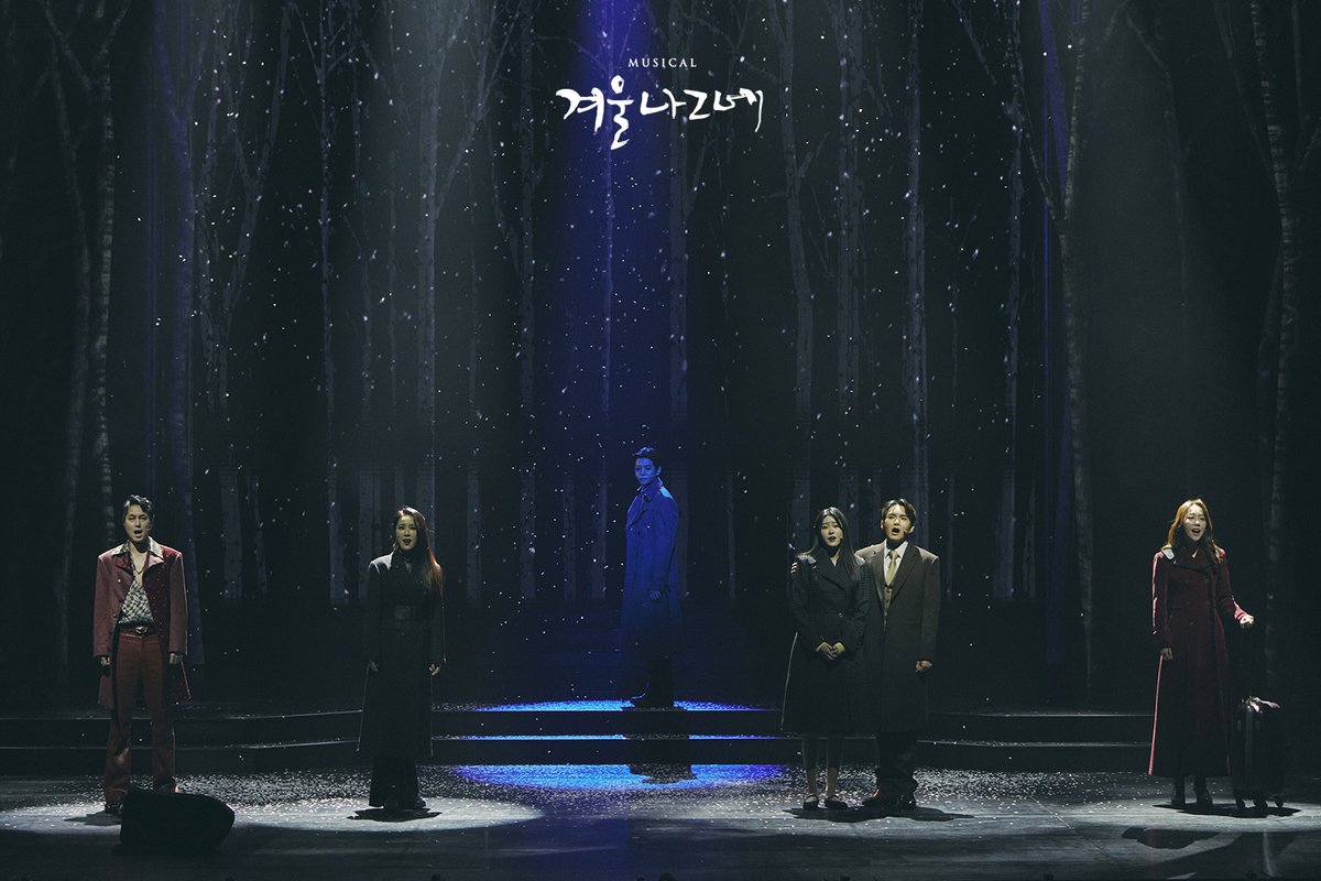 [뮤지컬 #겨울나그네] 🚲

지나간다 기쁨도
슬픔도 모두 끝이 난다
우린 매일 이별하며 살아간다  

한민우 #렌
박현태 #려욱 
정다혜 #한재아
제니 #여은
로라킴 #오진영
허버트 #진상현

❄

이제 그대 곁에 내가...

2023.12.15 - 2024.02.25
#한전아트센터

🔗tickets.interpark.com/goods/23016774