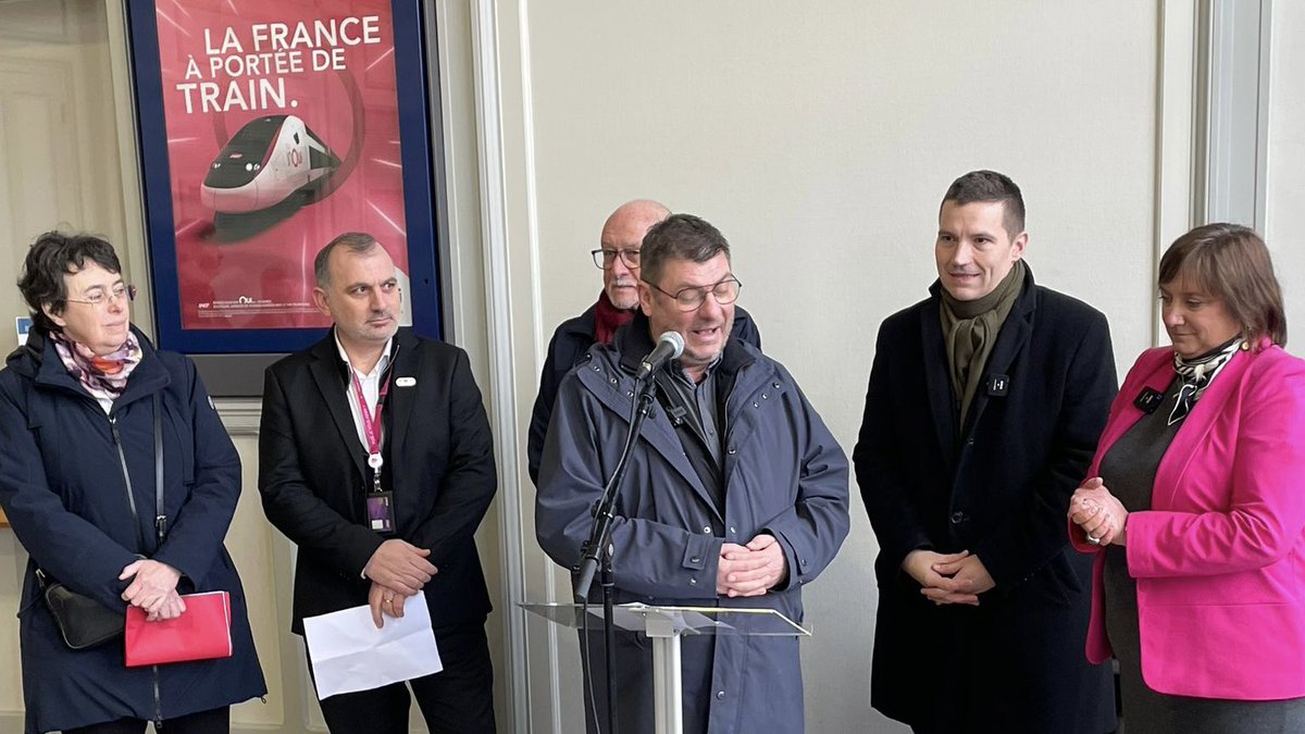 Mieux aménager la gare pour faciliter 
l’accès au transport collectif : 

cela a été fait à Raon L’Etape
-sur la ligne St-Dié-Nancy-, 
notamment avec le soutien 
de la <a href="/regiongrandest/">Région Grand Est</a>. 

Un projet que j’ai lancé 
comme président d’agglomération…
et vu aboutir hier! <a href="/ccsucy/">Christophe Chartrain</a>