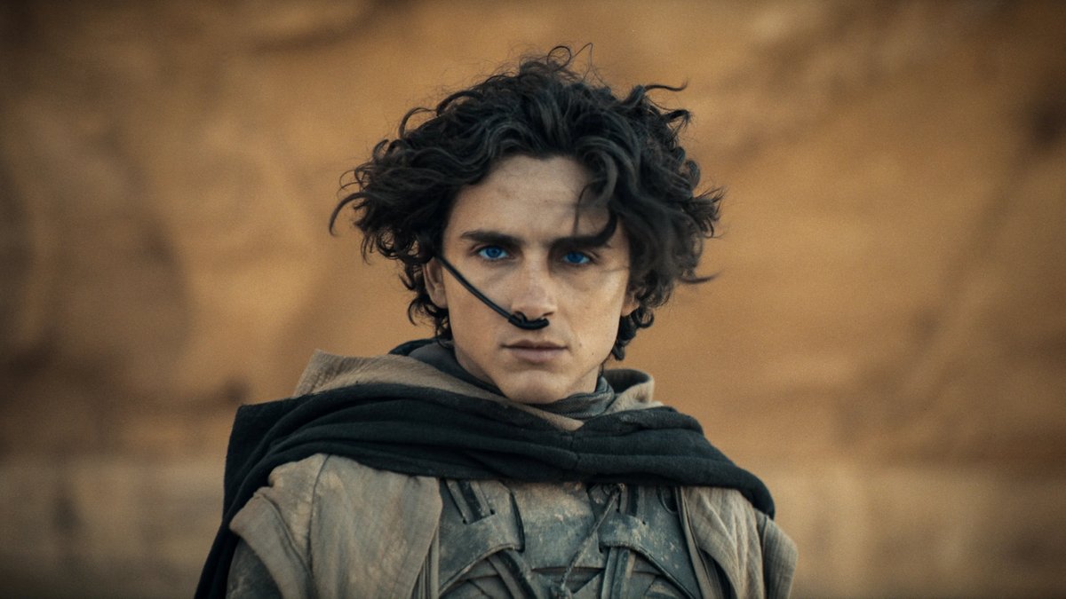 MarcusIsWriting's tweet photo. I expected 2nd half of #Dune. I got 2h45m of the most stunning cinema since 'The Lord of the Rings'. Comparisons to 'The Empire Strikes Back' are fitting.

#DunePartTwo differs from the book—for better and worse—while beautifully bringing the story's key themes to new audiences. https://t.co/jqljbv7KLk