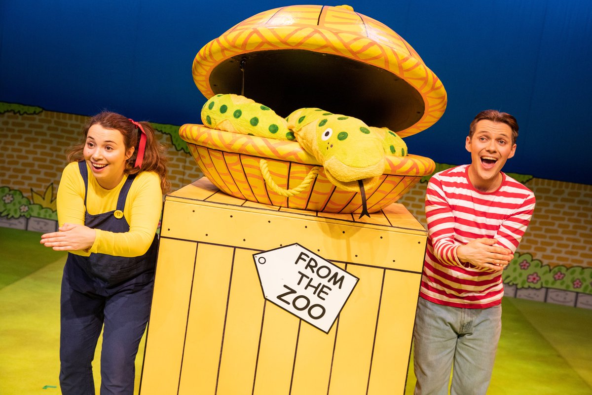 DerbyDaysOut's tweet photo. ๐ขStarting today!!!โจ Rod Campbell's beloved lift-the-flap book is taking centre stage at @derbytheatre ! ๐ฏ๐๐ Let your children's imagination soar as they experience the magic of Dear Zoo on Thu 22 and Fri 23 Feb, 2024. ๐ Book now ๐ - https://t.co/PIi2beDKNO
#RodCampbell https://t.co/RmYHOJO4VZ
