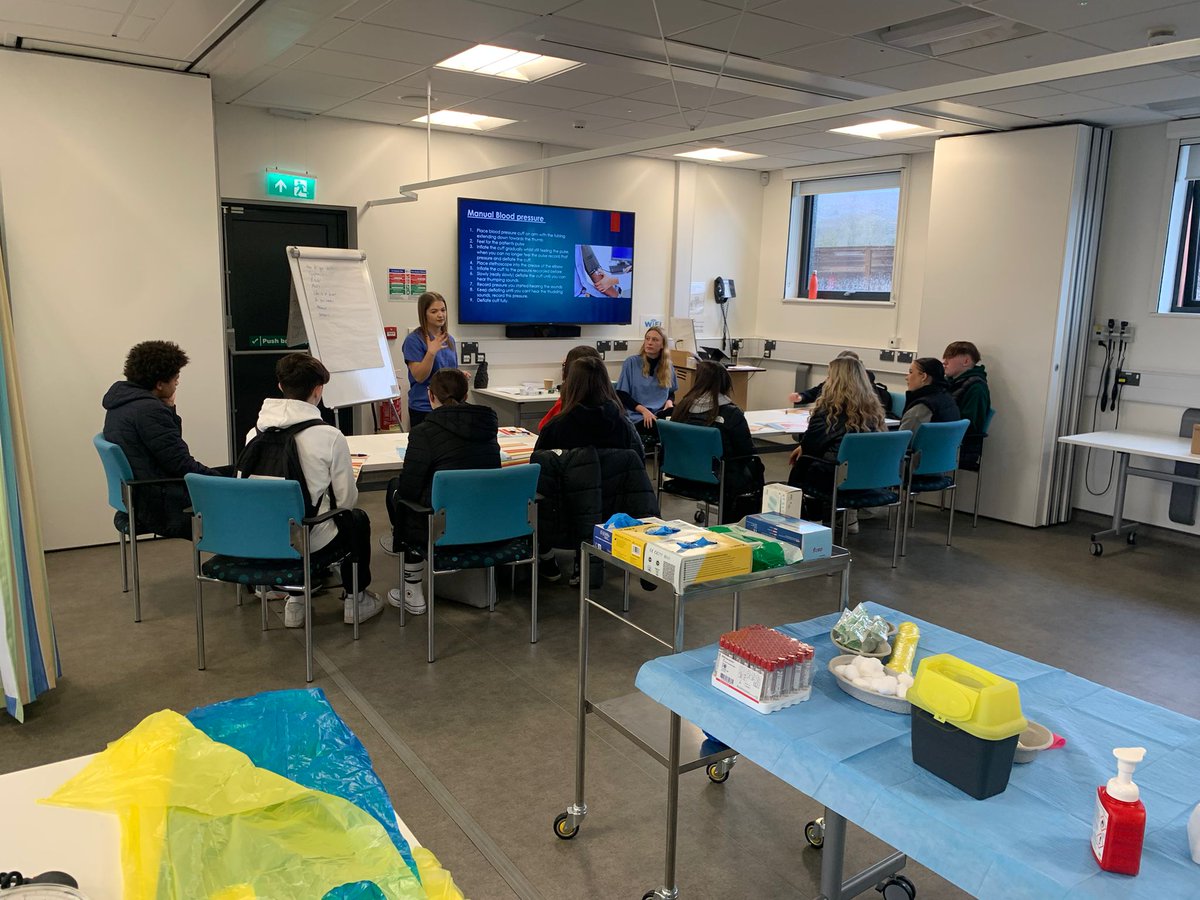 CTMMedEd's tweet photo. Today our @CardiffMBBChC21 Y5 elective placement med students run their 1st #wideningaccess session with pupils of @AfontafHigh .  This is part of a full programme of Med Ed engagement with local schools throughout the @CwmTafMorgannwg area. #futuredoctors #wideningparticipation https://t.co/7n2ycUzFYj