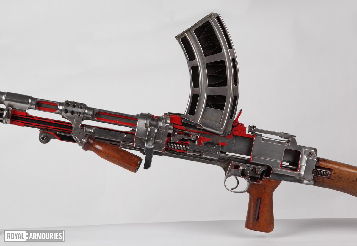 WIS_Conference's tweet photo. @jameslangham69 will explore guns in popular music, from the SA-80's appearance in rap to Noel Coward's 1941 'Could You Please Oblige Us With a Bren Gun?'  Needless to say, we certainly can - this sectioned Mk. III (PR.1187) laying bare its interior workings. https://t.co/DoMsd6f0yp