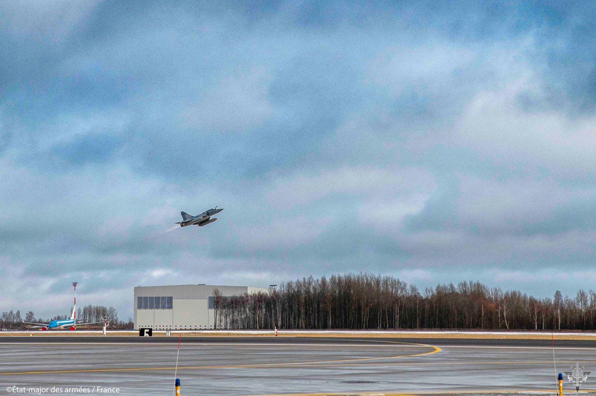 Armée française - Opérations militaires tweet media