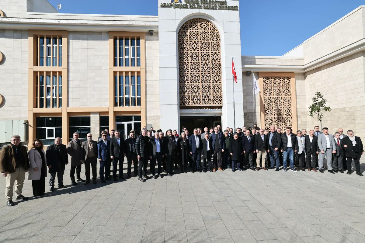 Ülkemizin iktisadi kalkınmasında önemli rol oynayan değerli iş insanlarımızla bir araya geldik. 📍Balçık, Pelitli Sanayici İş İnsanları Buluşması