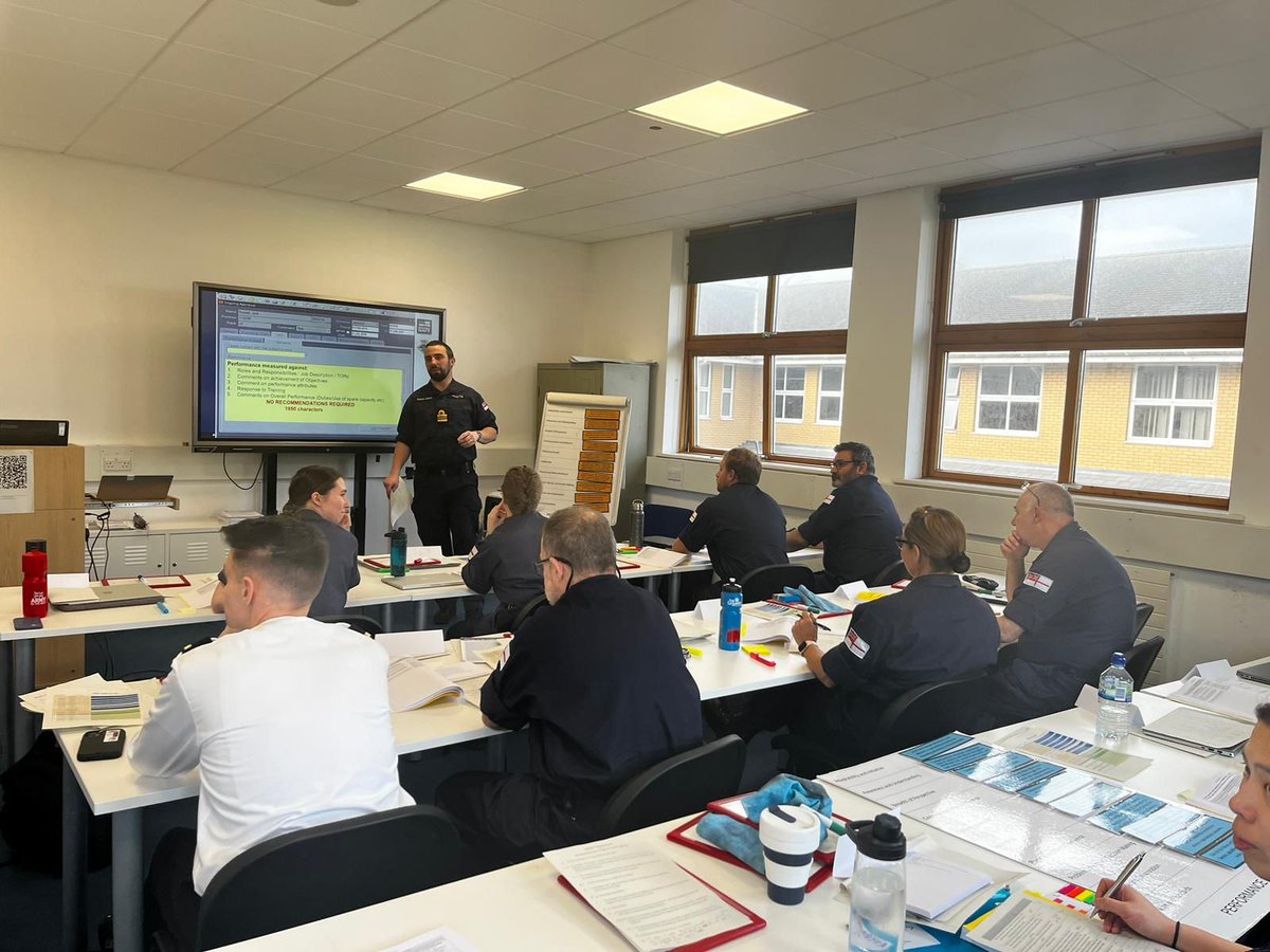 Royal Victoria Squadon, supported by Maritime Reserves Training Branch, spent the weekend delivering training across the whole spectrum of Leadership and Management. Over 50 students undertook a wide range of activities from report writing, divisional processes and PLTs.