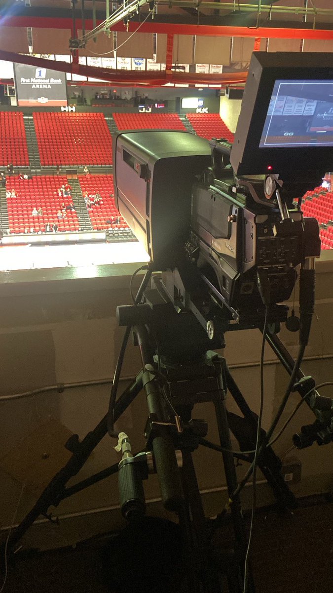 Jowallace08's tweet photo. High And Tight Box Lens https://t.co/r5IqRzNE61