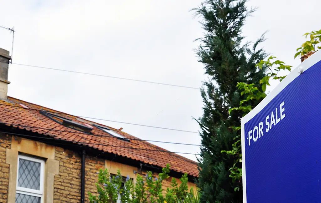 4 insightful property market predictions for 2024 By the end of 2024, the Bank of England expects to start lowering its base interest rate, which will affect... READ MORE HERE: buff.ly/3OSL2v4